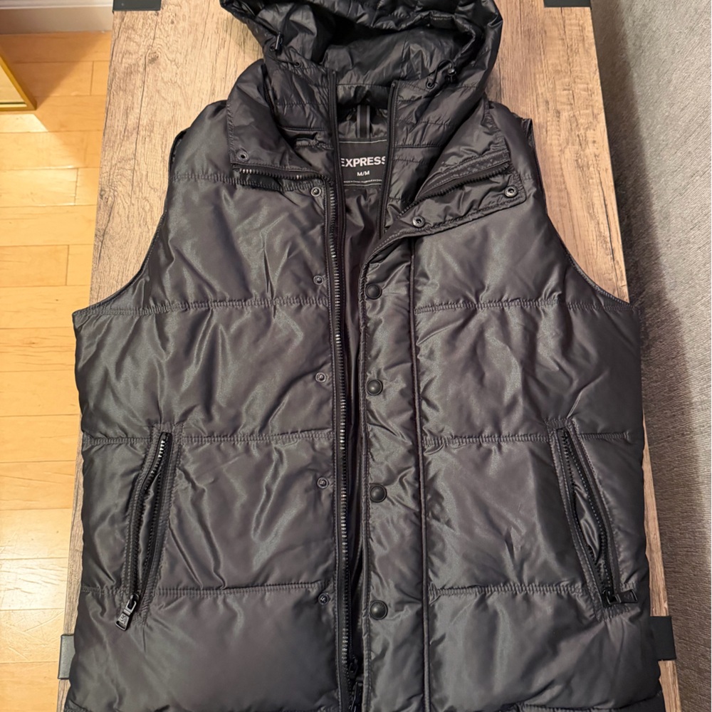 Express Men's Dark Puffer Vest